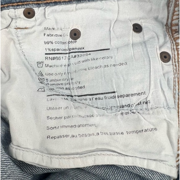 BDG Cuffed Hem Distressed Jean Shorts Size 29 Women's - Picture 5 of 5